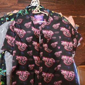 Vibrant Black and Pink Graphic Men's Shirt